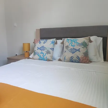 Sea Breeze 302 Apartment *