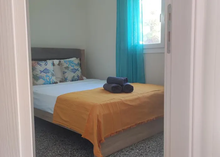 Апартаменты Sea Breeze 302